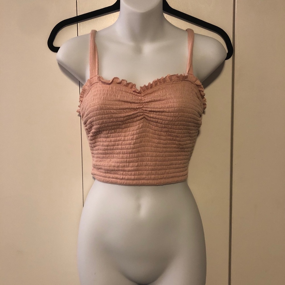 🌸Pink Scrunch Crop Top